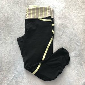 Lululemon Crop Legging in Size 4